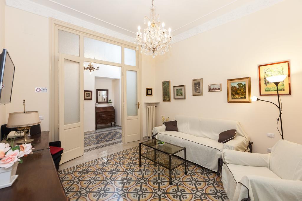 Betty Holiday Valadier Rom Exterior foto